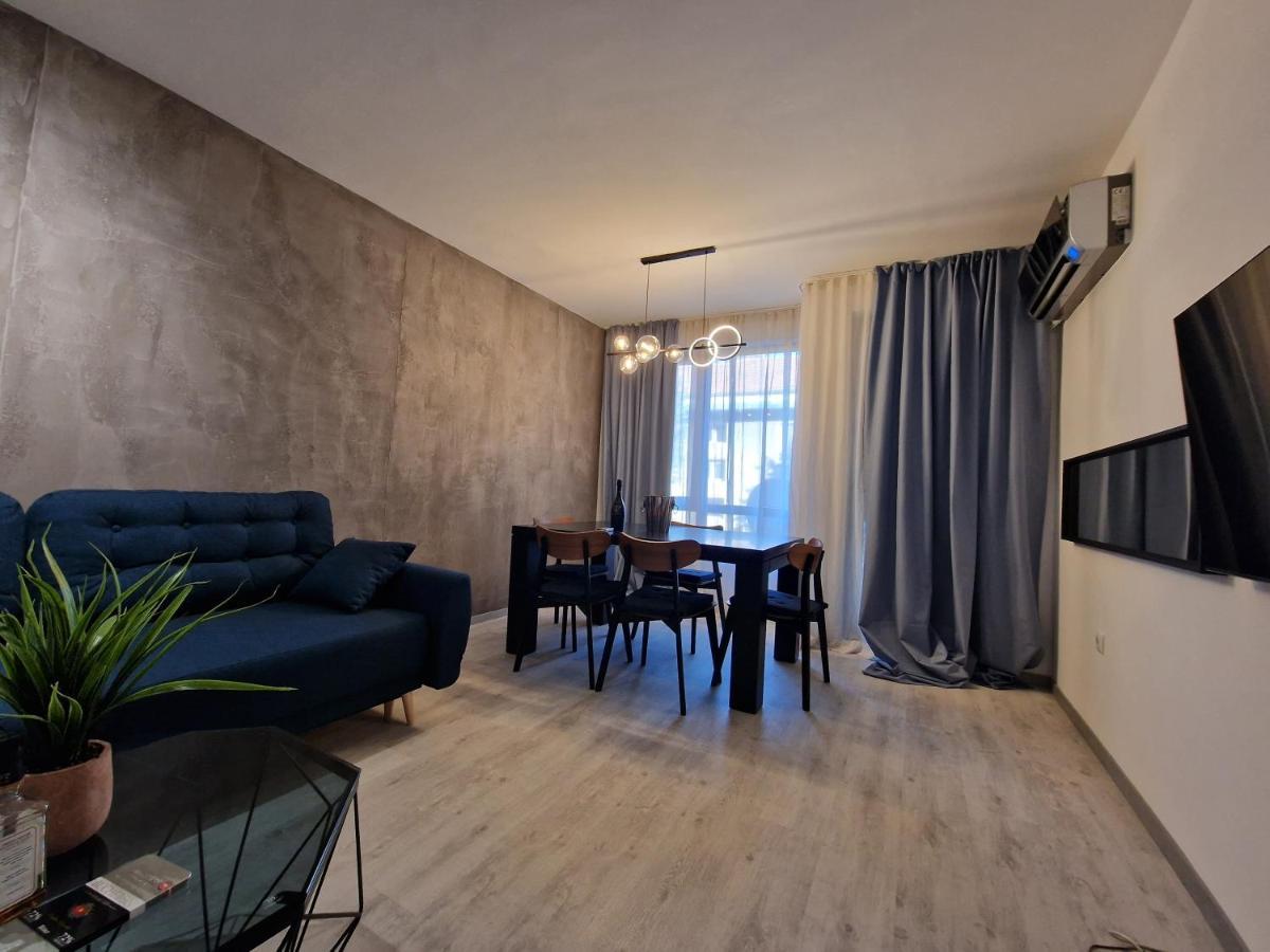 Marsselis Luxe Port Apartment Varna Eksteriør bilde