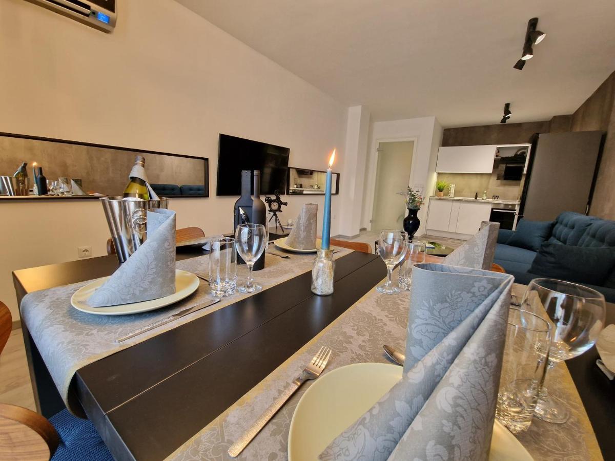 Marsselis Luxe Port Apartment Varna Eksteriør bilde